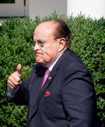Rudolf Giuliani giving a thumbs-up