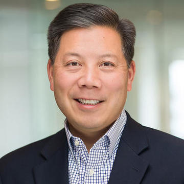 Chris Lu headshot
