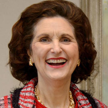 Lynda Johnson Robb headshot