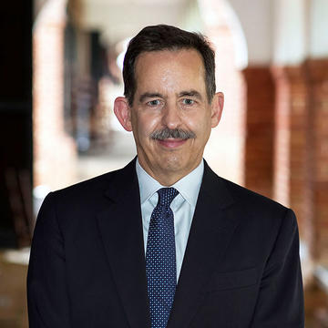 Stephen Mull headshot
