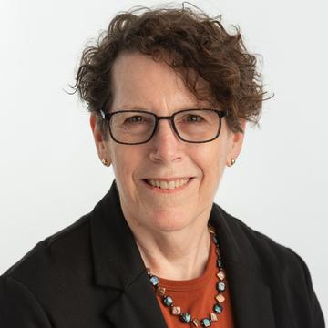 Naomi Lamoreaux headshot